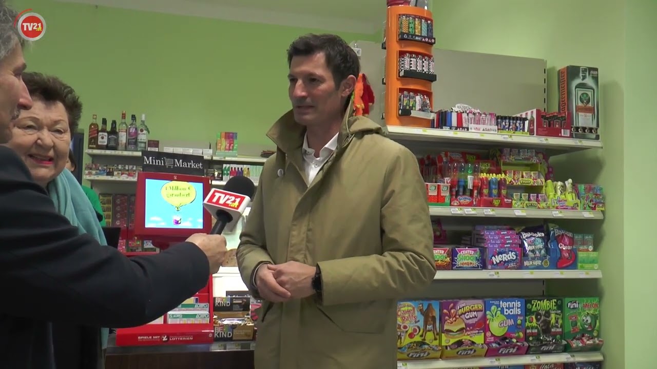 Bürgermeister Lobner eröffnet Mini Market am Bahnhof Gänserndorf