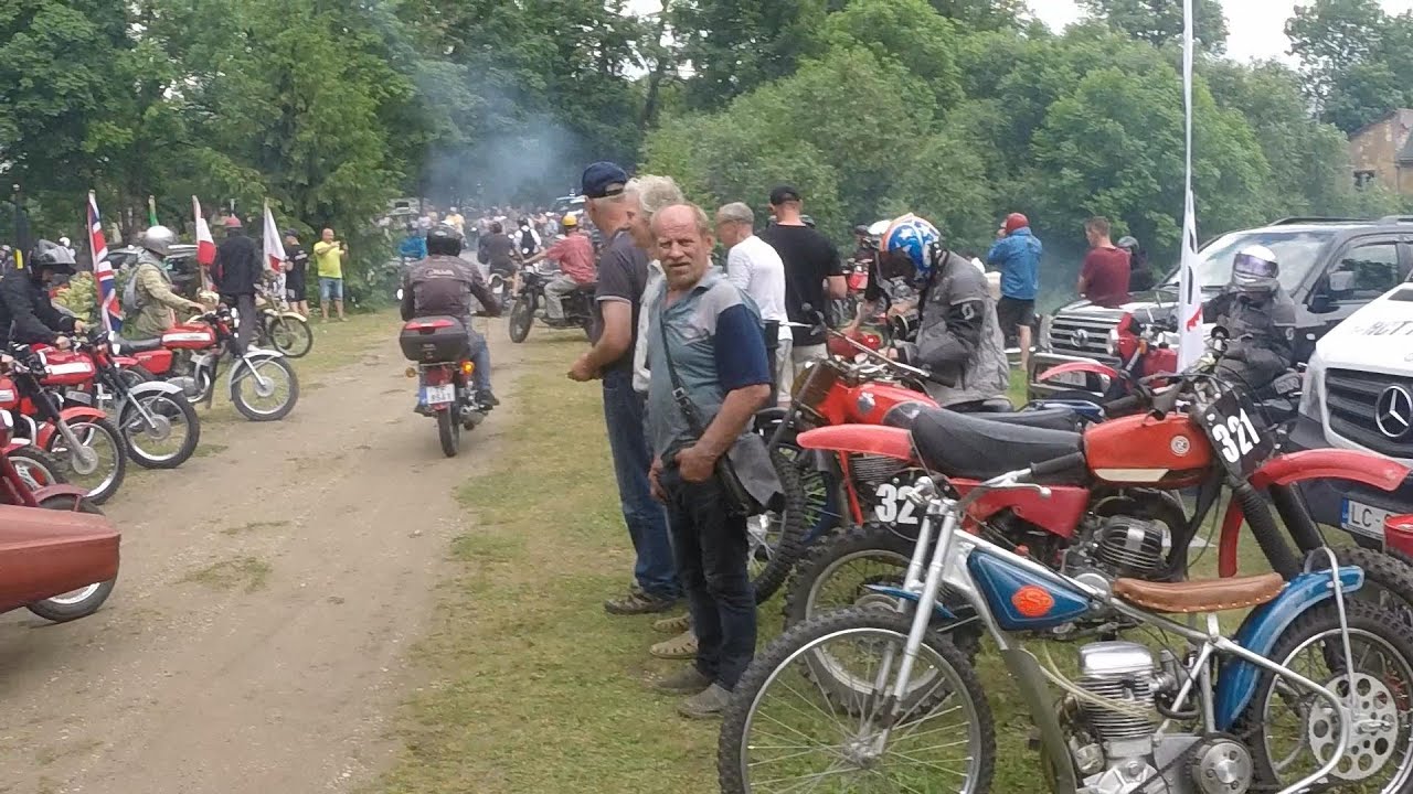 RETRO MOTO SAIETS PIE FREDA. PASTENDE  2024 KOPBRAUCIENS. Gathering of motorsport equipment