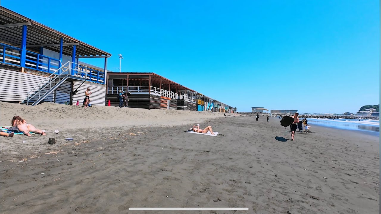 江ノ島ビーチ散歩　A walk on Enoshima Beach
