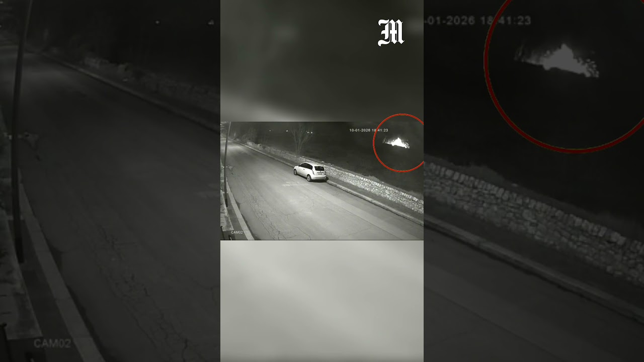 Forte esplosione nel cielo della Puglia, esclusa l'ipotesi meteorite
