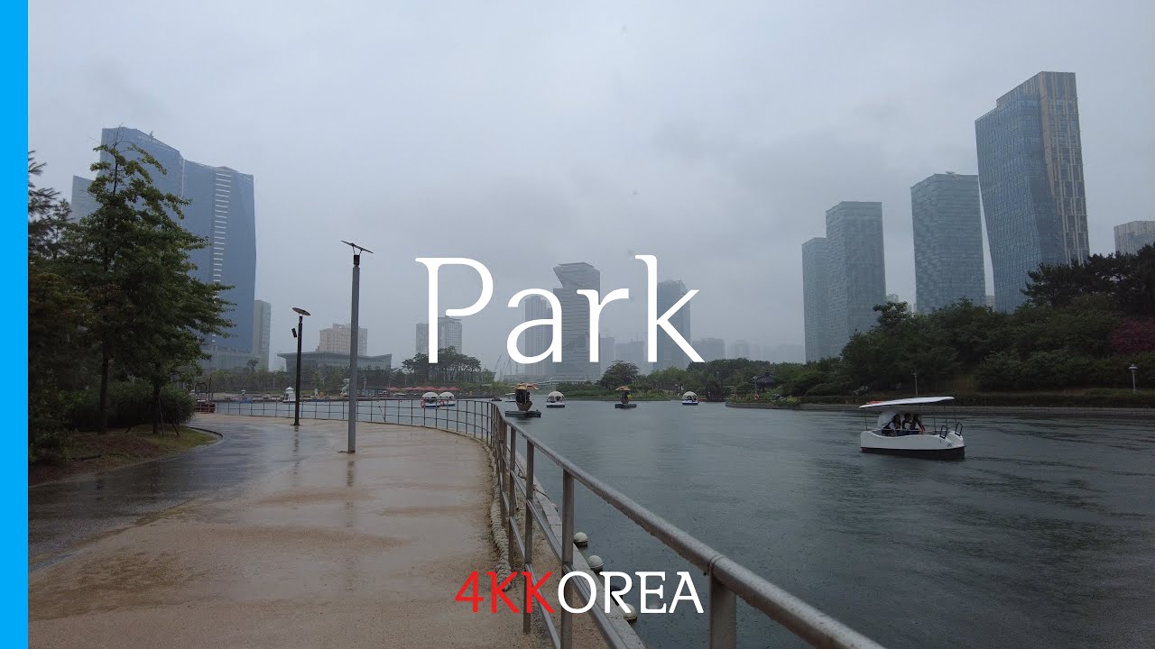 S01E208. Rainy Central park in Songdo, Incheon, Korea