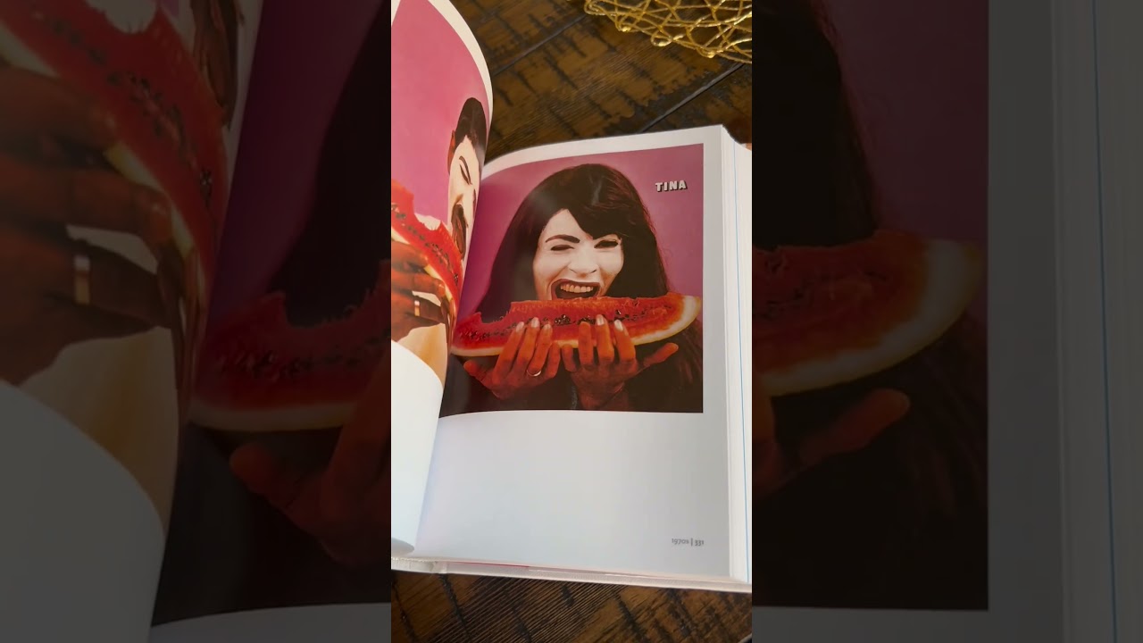 1000 Record Covers flip through 🎶 #shorts #shortsfeed #books