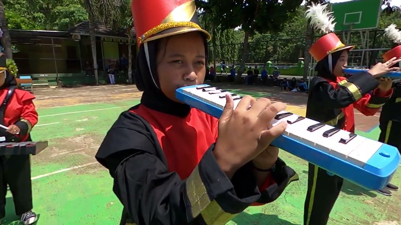 Penampilan Korps Drumband | SMKN 1 Girisubo