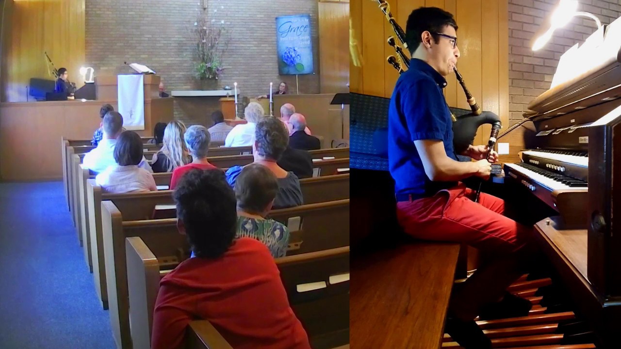 Playing Organ and Bagpipes together!