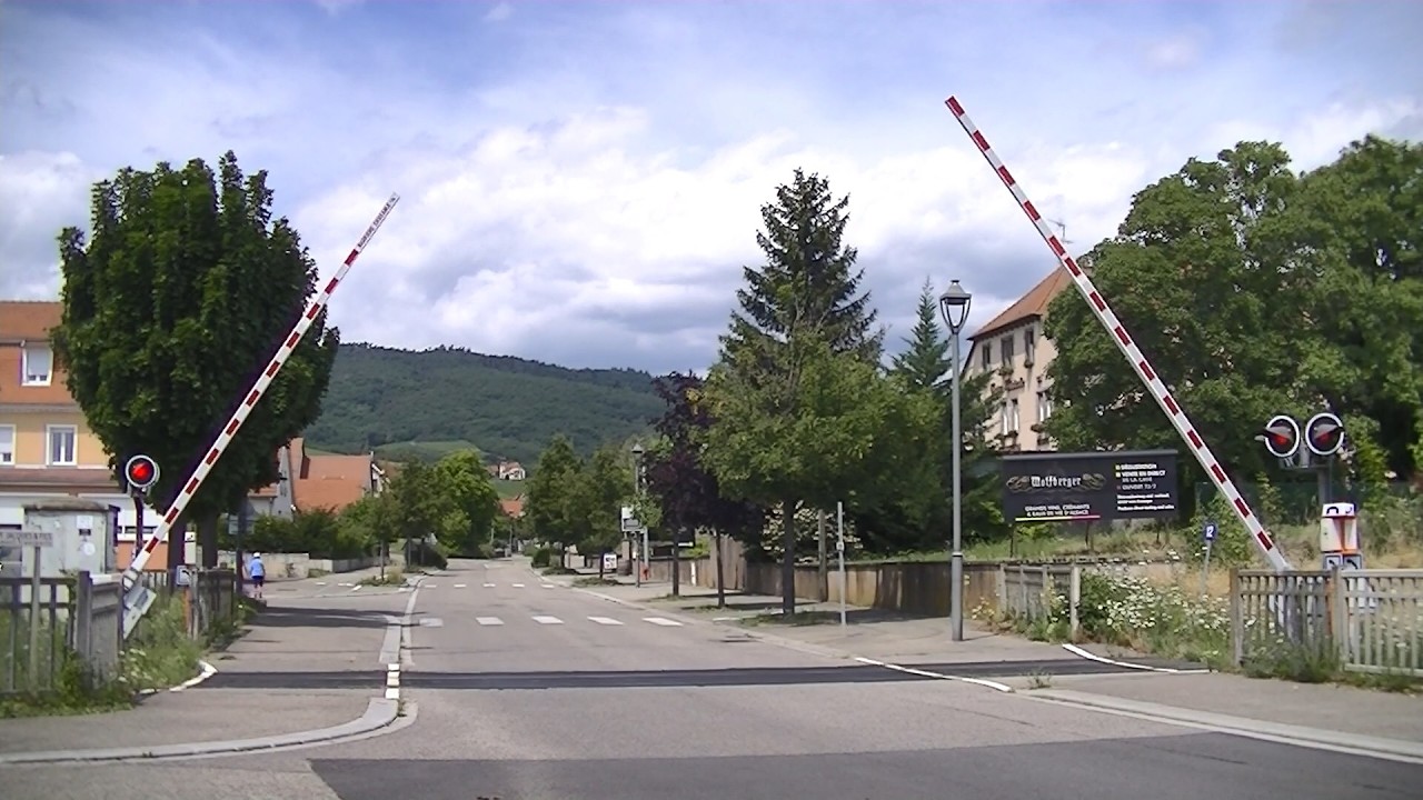Spoorwegovergang Dambach-la-ville (F) // Railroad crossing // Passage à niveau