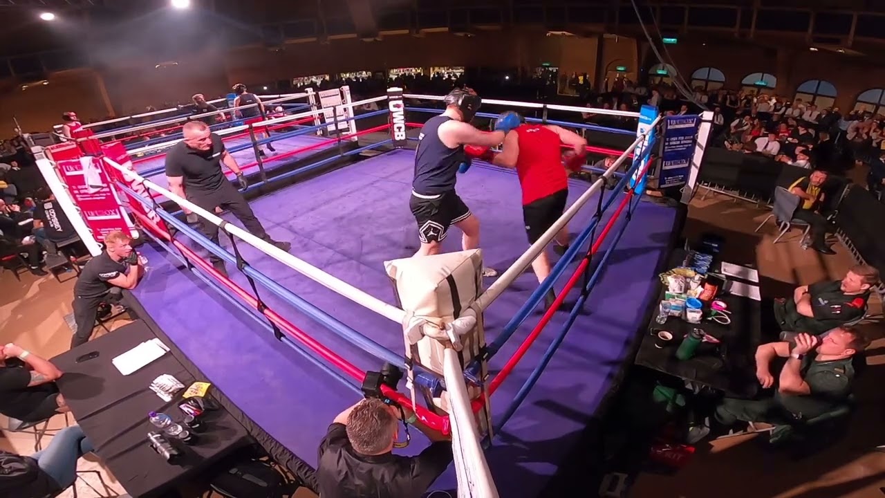BOURNEMOUTH | UWCB | ROBERTS VS ARCHIE THIERRY