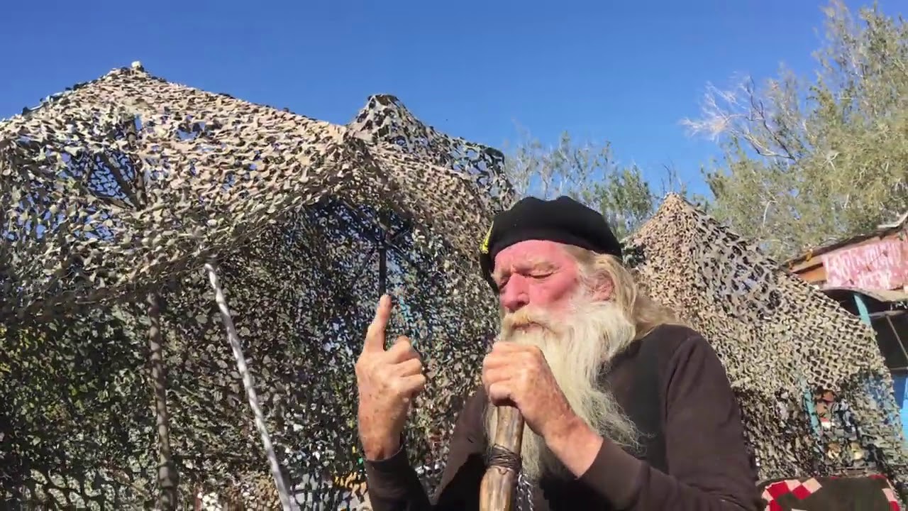 Desert humor & oddities: The Wizard at East Jesus (Slab City)