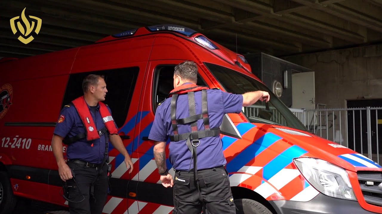 Duikers gezocht - Oefenen als duikteam