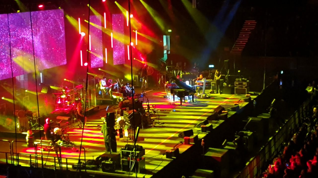 Pawandeep Rajan Live performance London  Wembley  SSE Arena 30/10/2021 