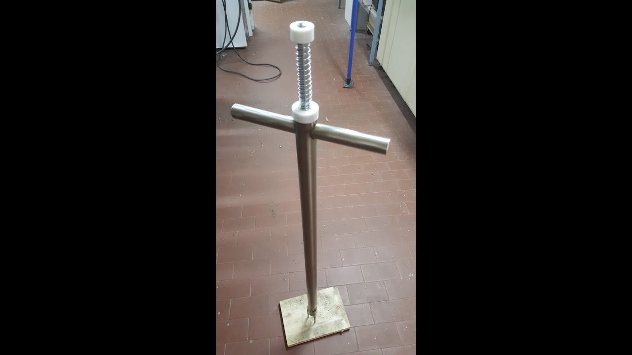 Realizzazione di un estirpatore- estrattore di erbacce. DIY remove weeds