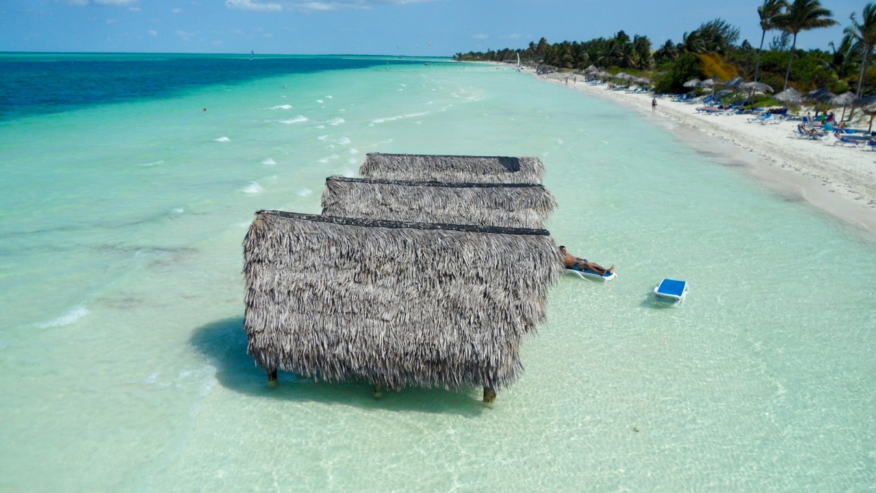 CUBA, IBEROSTAR DAIQUIRI HOTEL AND PASARELA MELIA CAYO GUILLERMO.
