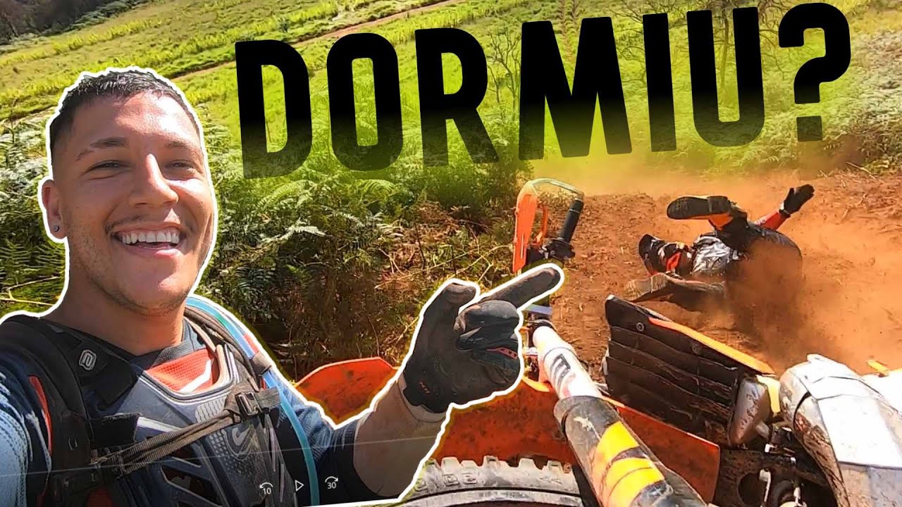 CAIU que até DORMIU na trilha de moto!