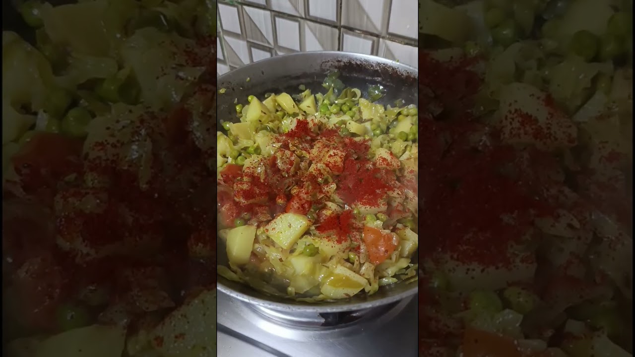 # Pattagobhi Aloo Tamatar Recipe ✨😋