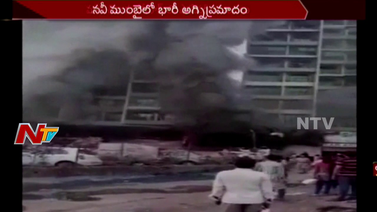 Fire Breaks Out at Mumbai Car Showroom || 2 Passed Away || NTV