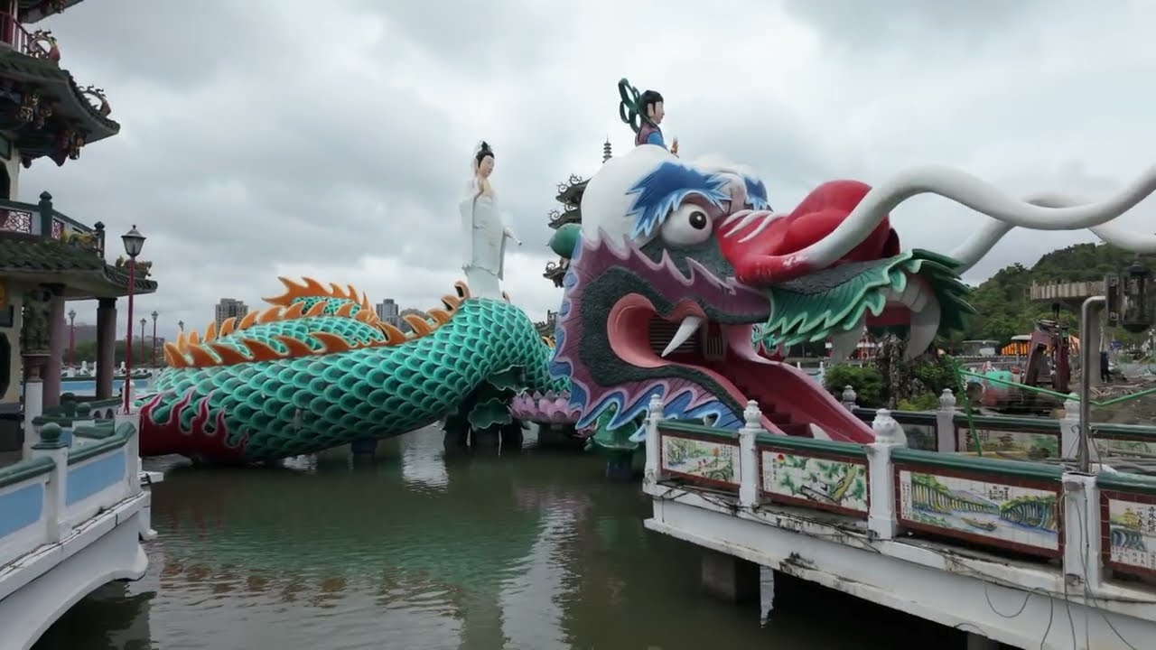 高雄旅行 Kaohsiung Travel  Lotus Pond in Zuoying District of Kaohsiung 蓮池潭 春秋閣 五里亭 20250602 POCKET 3