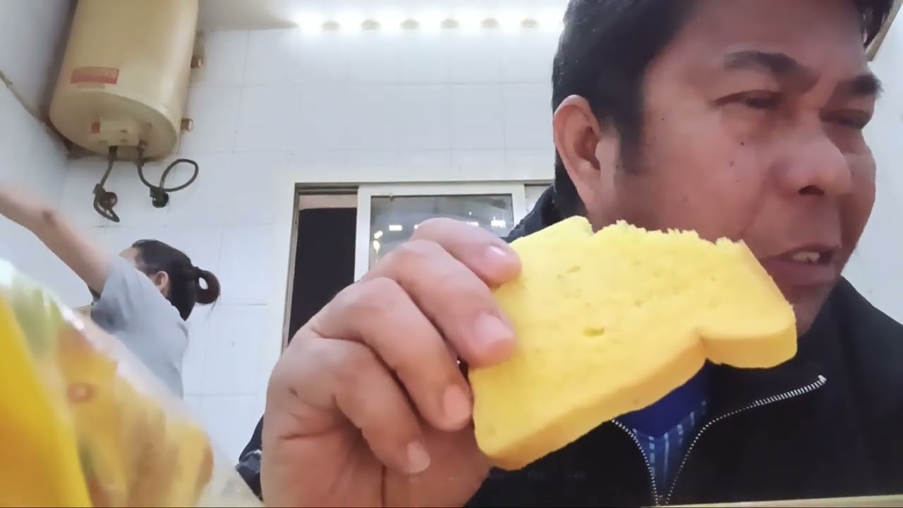 kain tayo ng  lucky me