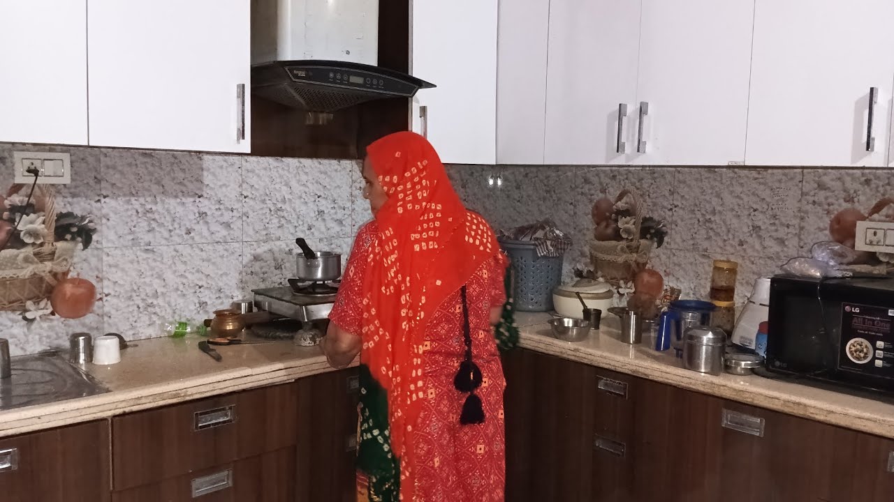 इस उम्र में एक्टिव रहने का राज। कैसे हम रहते है, इतने एक्टिव पूरे दिन।