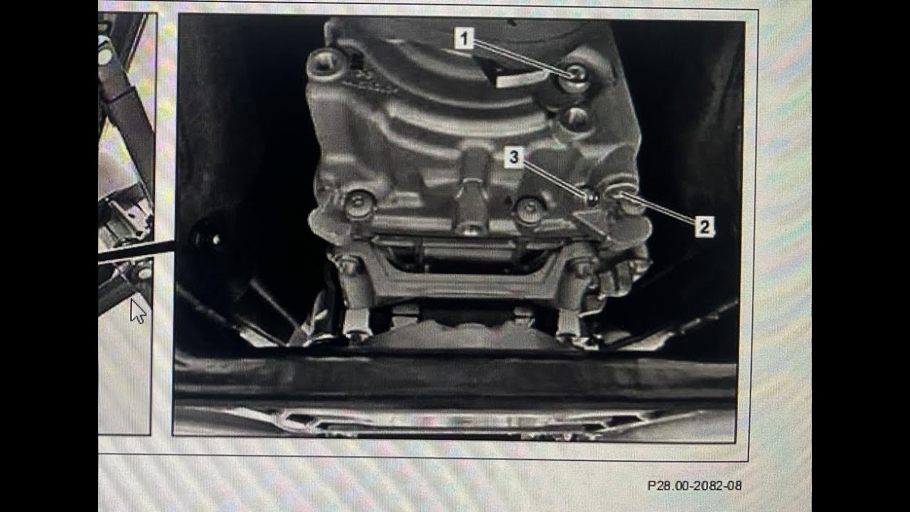 Cambiar aceite caja transferencia, diferencial delantero y trasero Mercedes GLC. Tutorial.