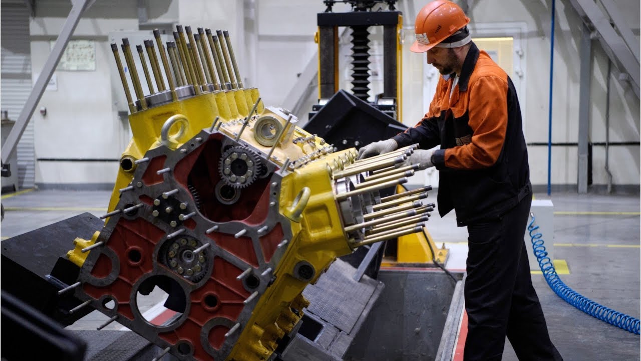 Diesel Service Mechanics, Heavy Vehicle and Mobile Equipment Service Technicians Career Video