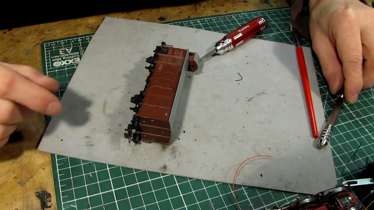 Absticheln der Luken am dritten Versuch eines verlängerten IId8 - Teil 1.