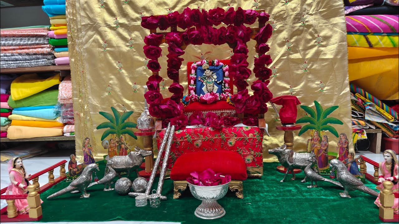 Dwitiya Patotsav Chitrji swroop shringar Jadau kulhe ghera soneri kari ke chakdar vagha or fulmandli