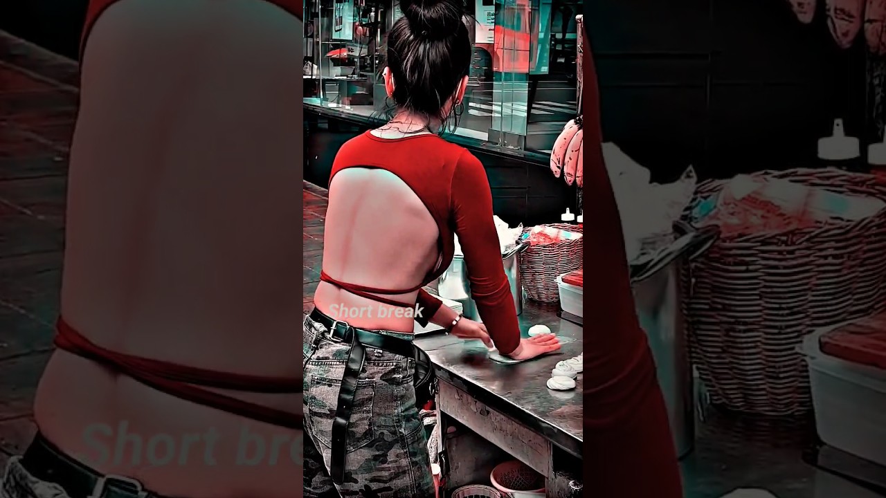 The Most Popular Roti Lady in Bangkok 💫 #shorts Sala Daeng BTS Station 🚉 #viral