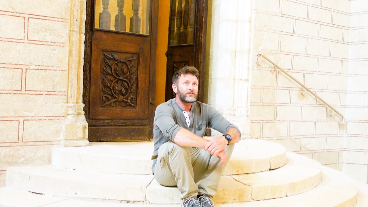 Haunted abbeys and the city of writing