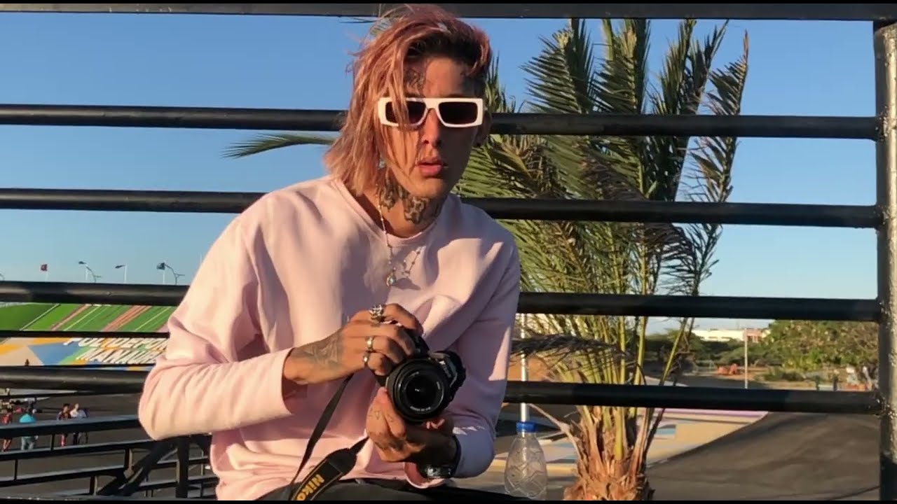 L'Ray - Crush (Official Video)