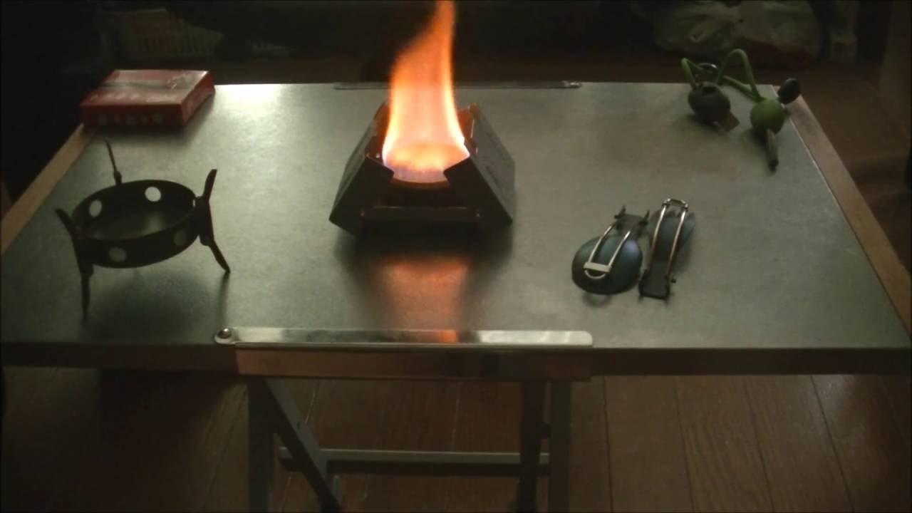 エスビットポケットストーブに収納できるアルコールストーブ VARGO Triad XE & Esbit Pocket Stove