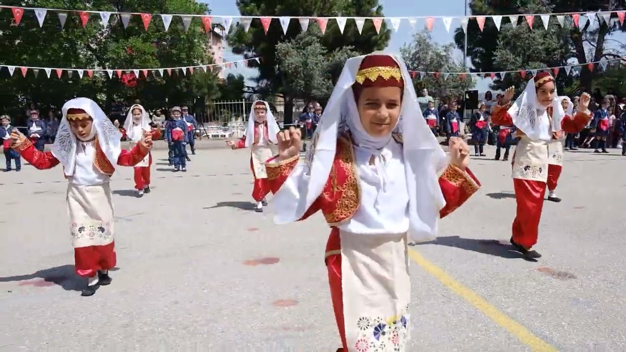 23 NİSAN 2025 HÜSAMETTİN KULAKLI İLKOKULU 3/A SINIFI GÖSTERİSİ