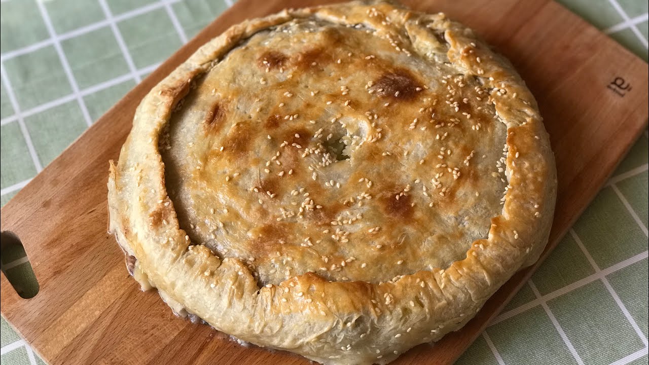 ЦКАН (ЦIКАН) ЛЕЗГИНСКИЙ ПИРОГ С МЯСОМ И КАРТОФЕЛЕМ