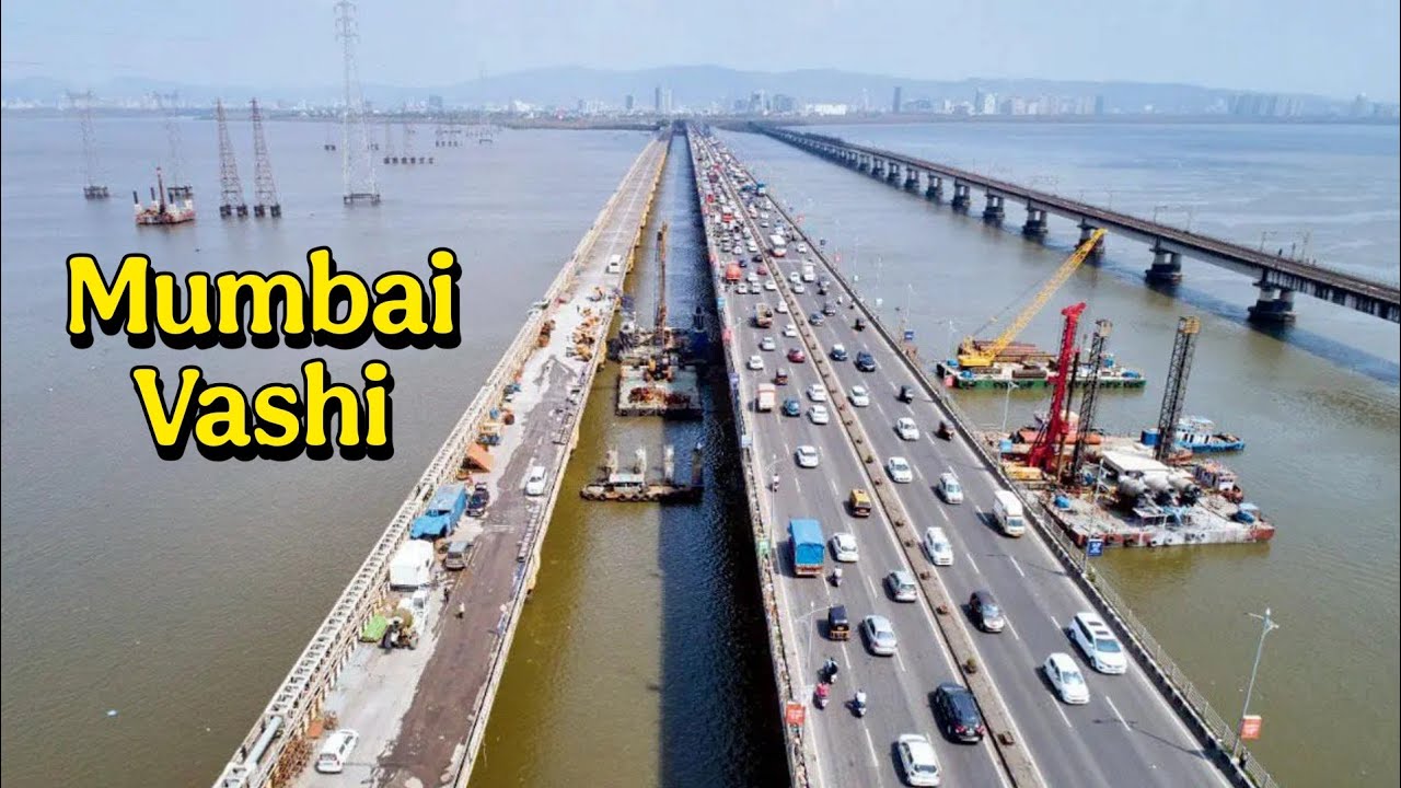 Vashi Brigade || Navi Mumbai || Local Train Crossing 😲😲 