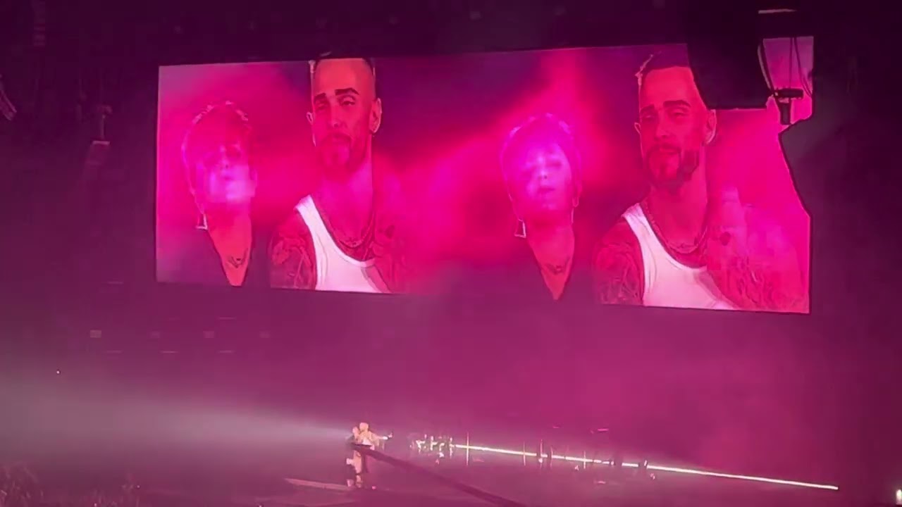 Diogo Piçarra ft. Carolina Deslandes - Anjos (Altice Arena, Lisboa - 01/10/2022)