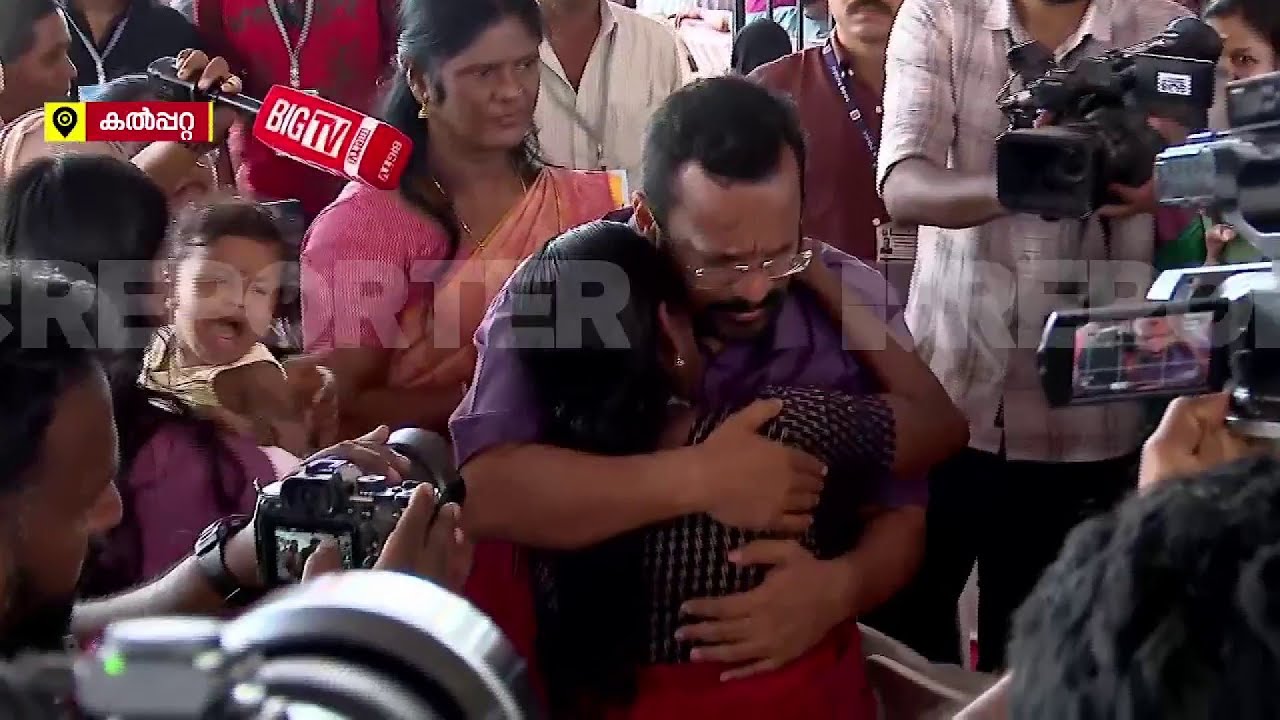 മന്ത്രി കെ രാജനെ കെട്ടിപിടിച്ച് കരയുന്ന ദുരന്തബാധിതർ, വൈകാരിക നിമിഷങ്ങൾ... | Wayanad Township