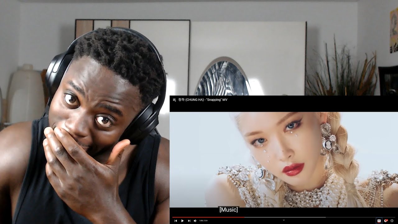 CHUNG HA - Snapping [MV] I Could Be In TROUBLE 👀🤣🔥 REACTION!!!