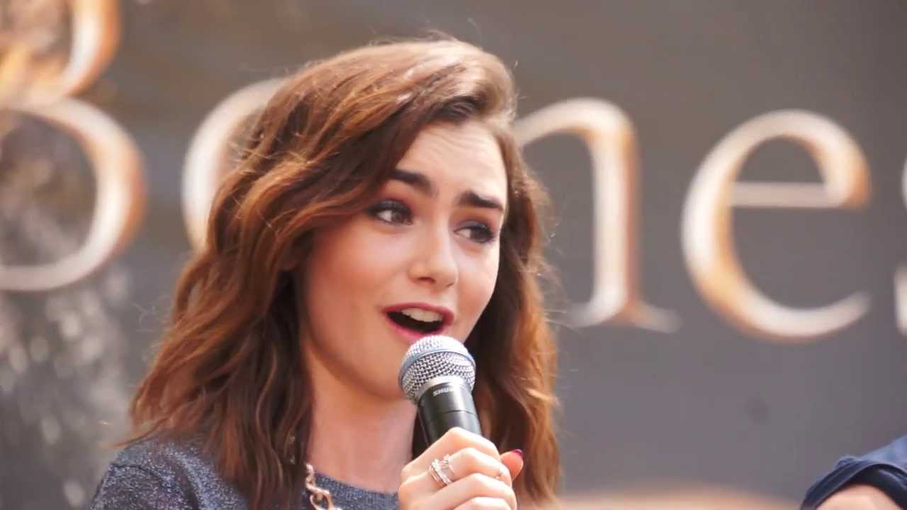 The Mortal Instruments Mall Tour Q & A  #2 Lily, Jamie, Robert & Kevin @Americana At Brand (8-13-13)