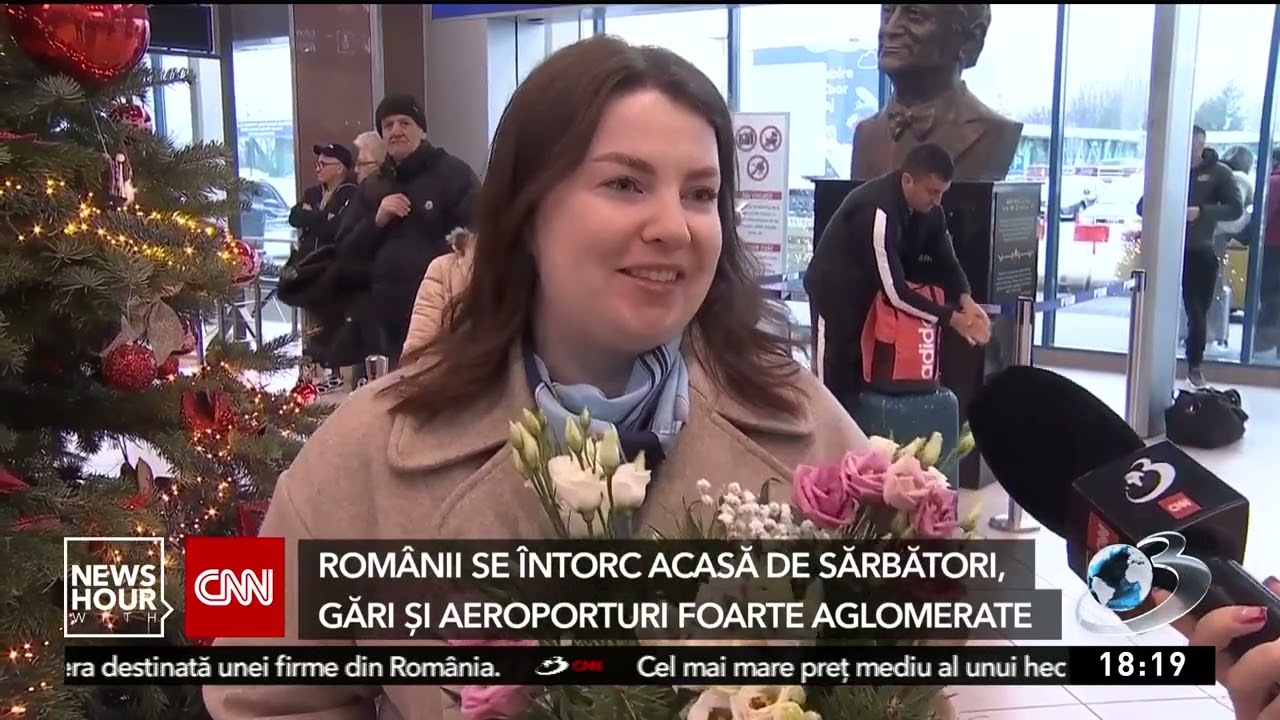 Românii se întorc acasă de sărbători, gări și aeroporturi foarte aglomerate
