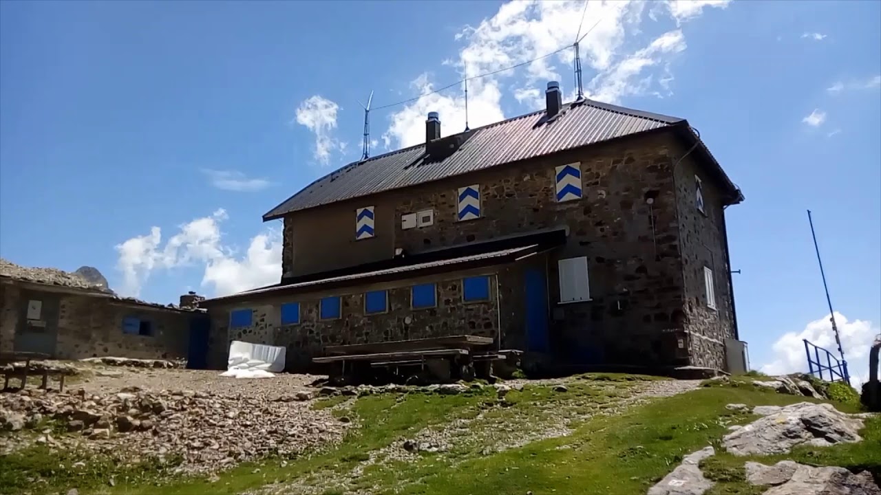 RIFUGIO GRASSI MT 1987 DA INTROBIO LC