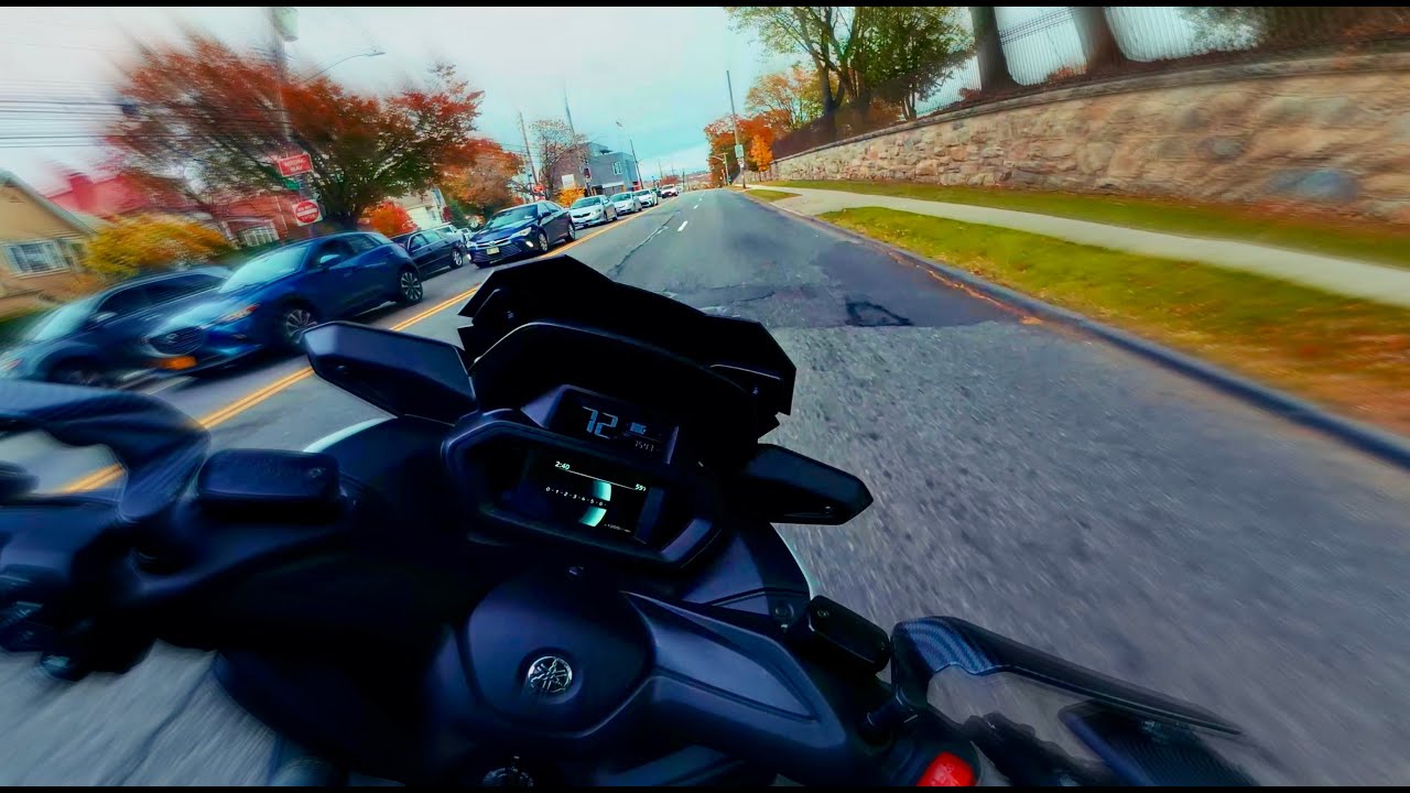Yamaha XMAX 300 | RAW POV Ride Through The Bronx