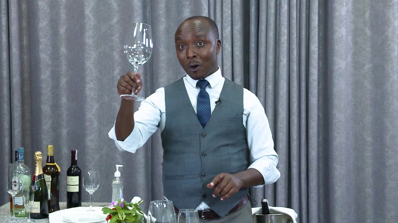 Food & Beverage - Level 3 - Serve Wine - 1 of 3