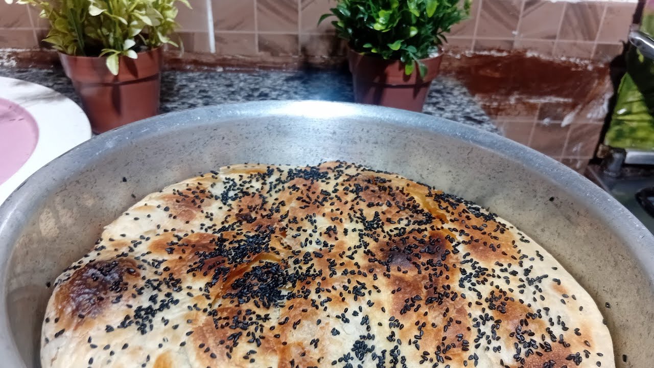 أوعى تحتاري في العشا او السحور اعملى أسهل والذ فطيرة بحشوة المفروم 💥💯💥✨️🤩👍