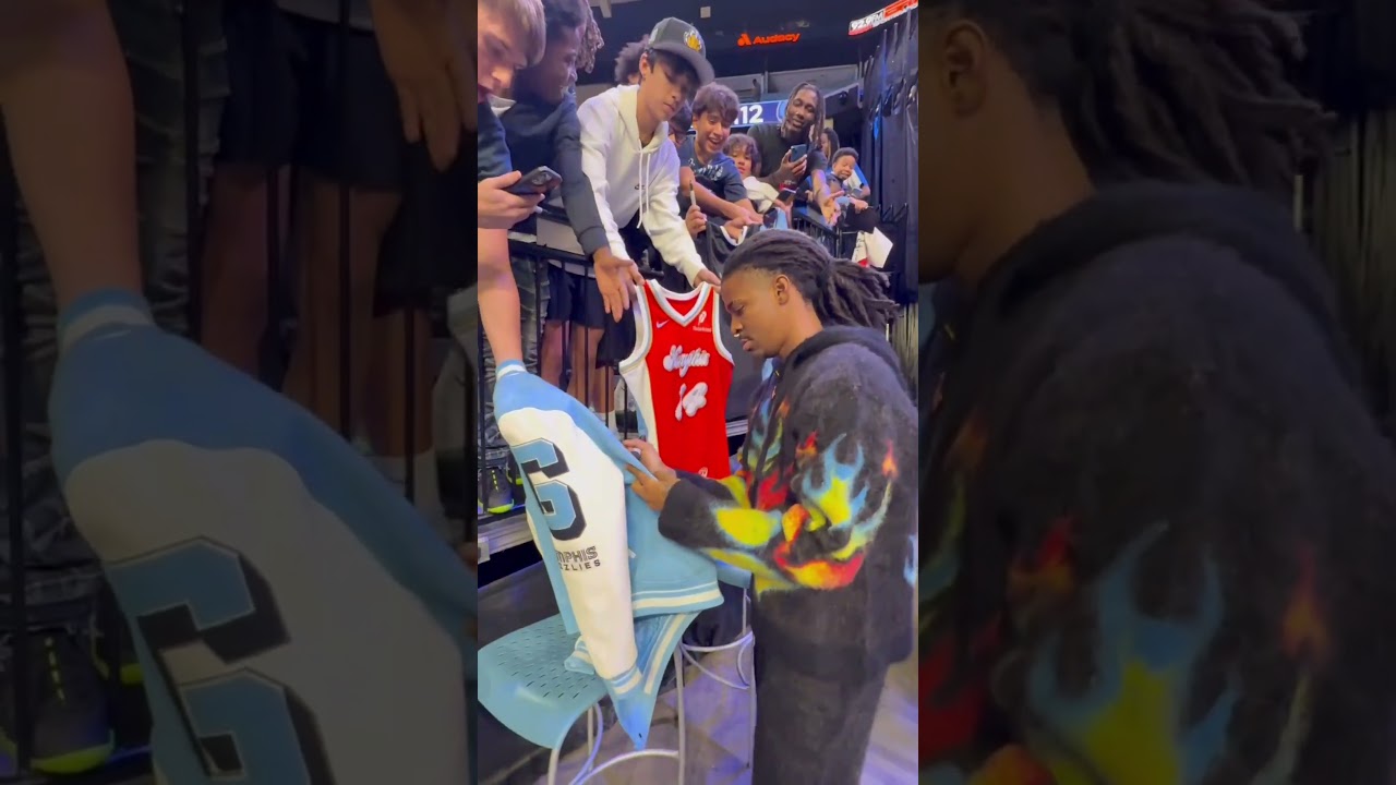 ja morant showing love to fans