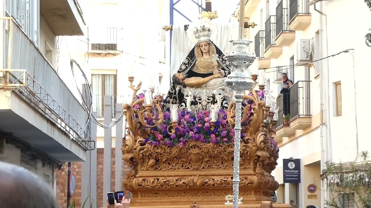 403-VIERNES SANTO ALCALA LA REAL 18-4-2025-VIRGEN DE LAS ANGUSTIAS-INICIO PROCESION