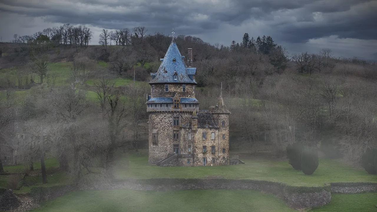 Terkedilmiş 16. Yüzyıl Şatosu: Adeta Hogwarts! Böyle Bir Yer Görülmedi