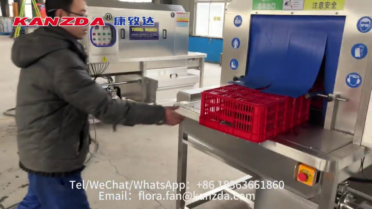 Vegetable and fruit box cleaning machine