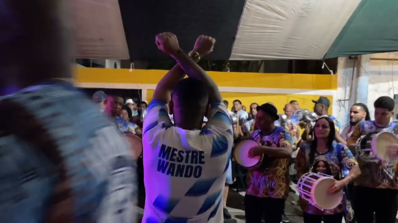 EM CIMA DA HORA | MESTRE WANDO NO COMANDO DA BATERIA SINFONIA DE CAVALCANTE.