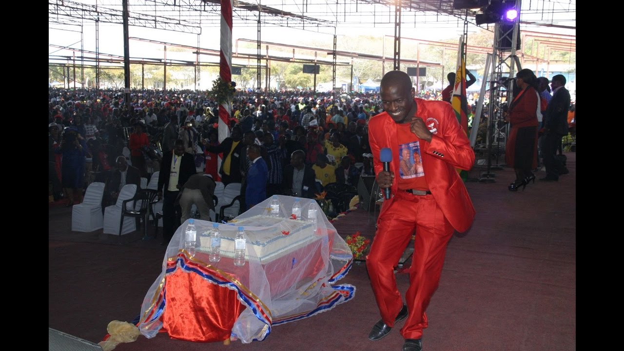 EBENEZER TIRI MUNYASHA (2016 version) : REV CHIVAVIRO & FRIENDS