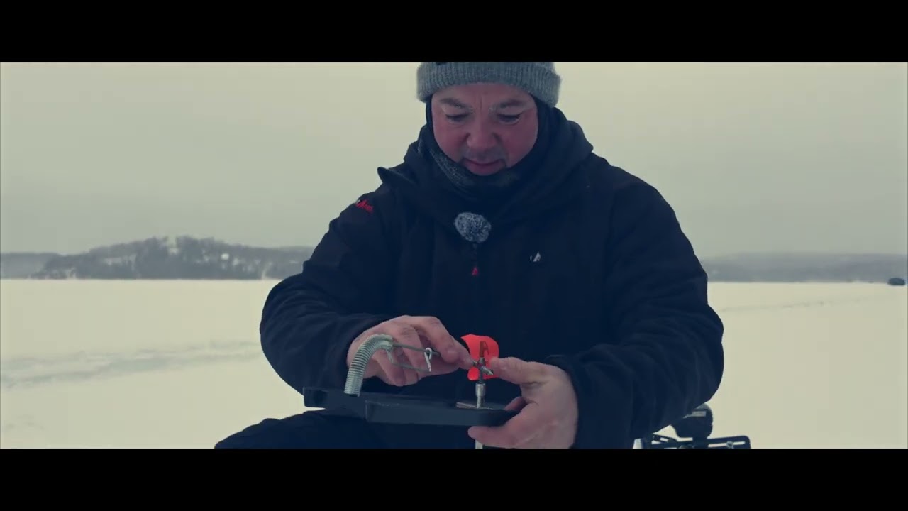 Pêche sur Glace au Lac Memphrémagog partie 1