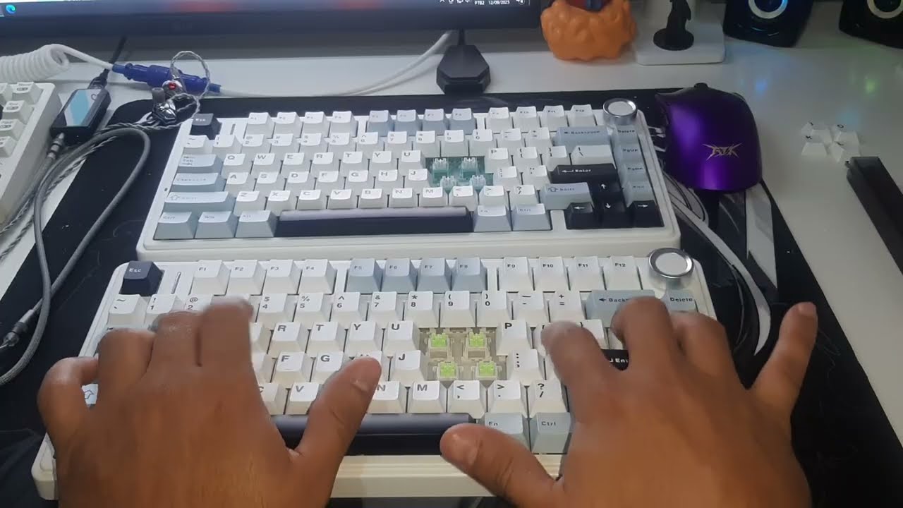 COMPARAÇÃO DE SWITCHES LEOBOG DO AULA F75 ICE VEIN vs REAPER AXIS.