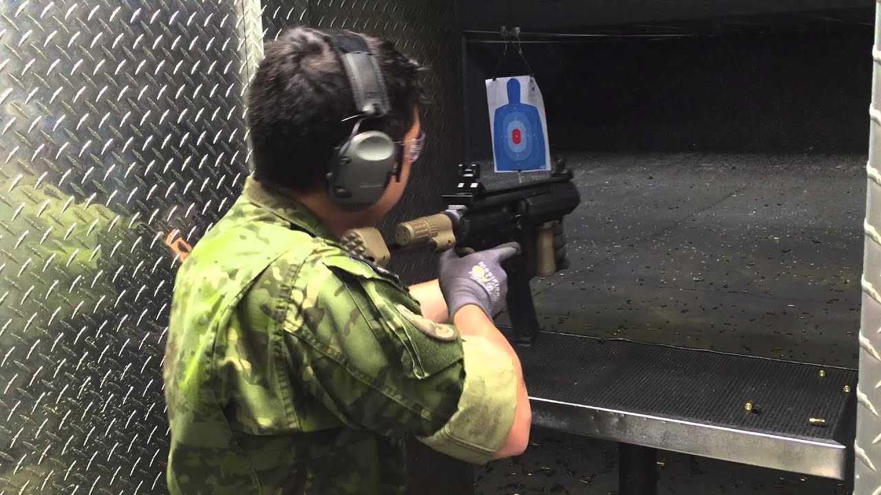 Sig MPX full-auto demonstration